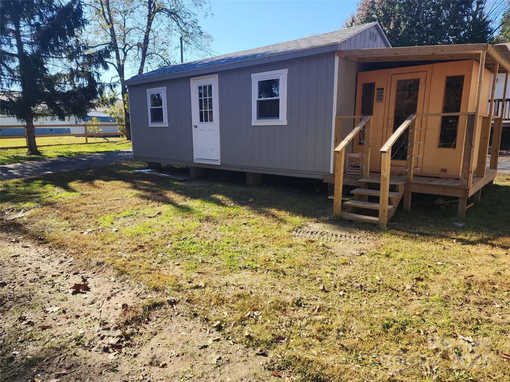 1235 Sulphur Springs Road Waynesville, NC 28786