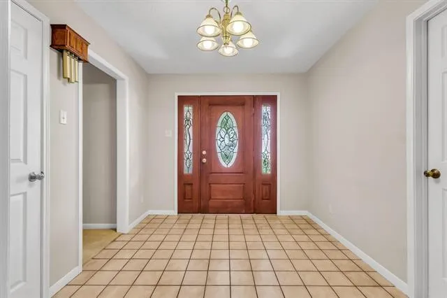 815 Hunter Ridge Lane Nederland, TX 77627