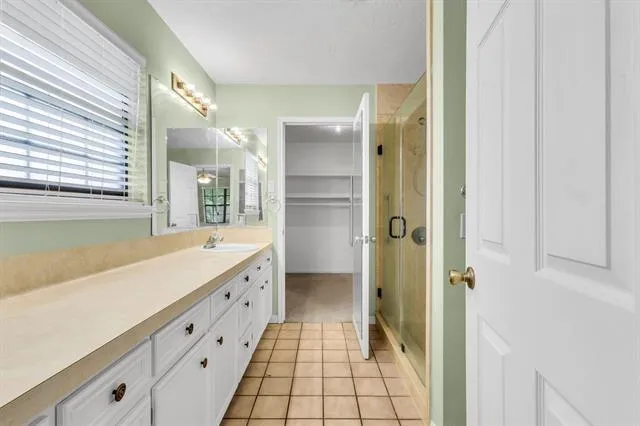 815 Hunter Ridge Lane Nederland, TX 77627