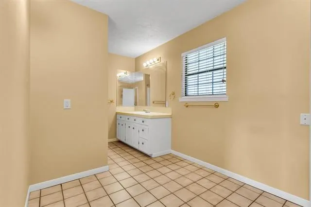 815 Hunter Ridge Lane Nederland, TX 77627
