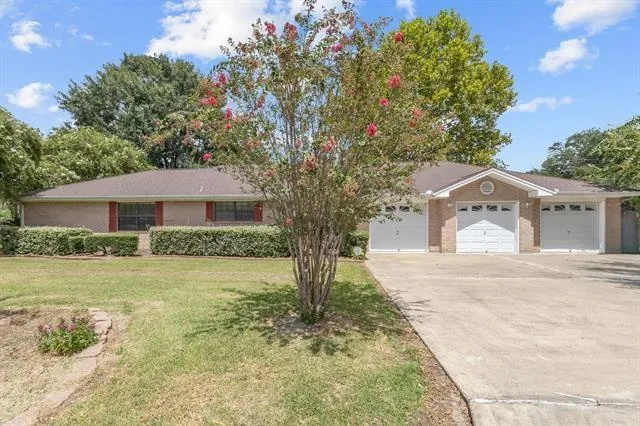 815 Hunter Ridge Lane Nederland, TX 77627