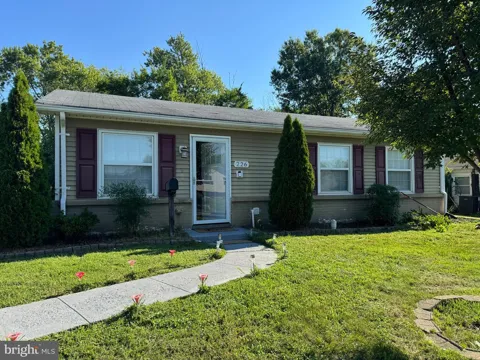 226 W ASH ROAD