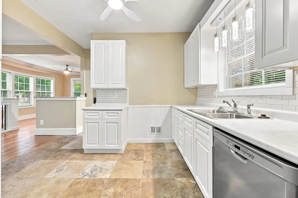 21505 Rockwell Street Farmington Hills, MI 48336