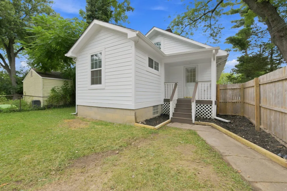 21505 Rockwell Street Farmington Hills, MI 48336