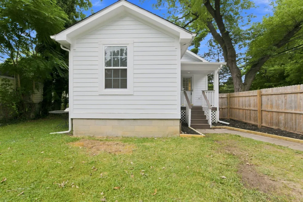 21505 Rockwell Street Farmington Hills, MI 48336
