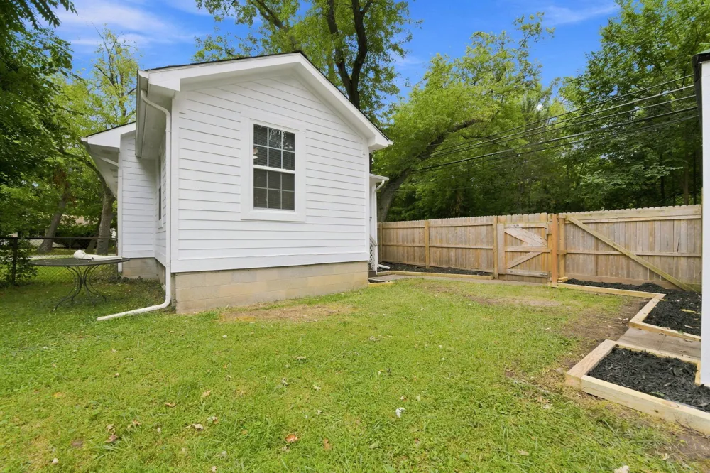 21505 Rockwell Street Farmington Hills, MI 48336