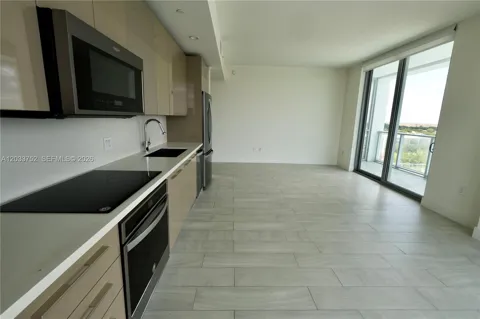 2000 Metropica Way #1910
