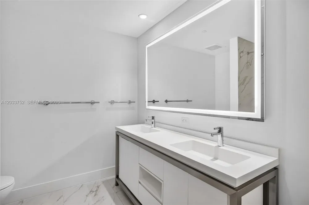 2000 Metropica Way #1910 Sunrise, FL 33323