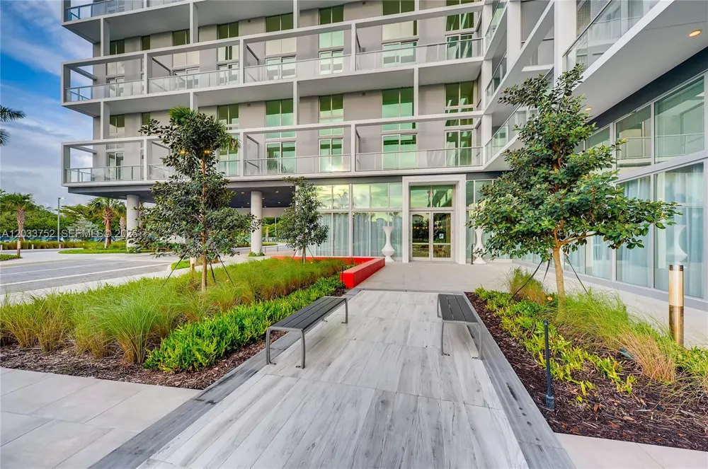 2000 Metropica Way #1910 Sunrise, FL 33323