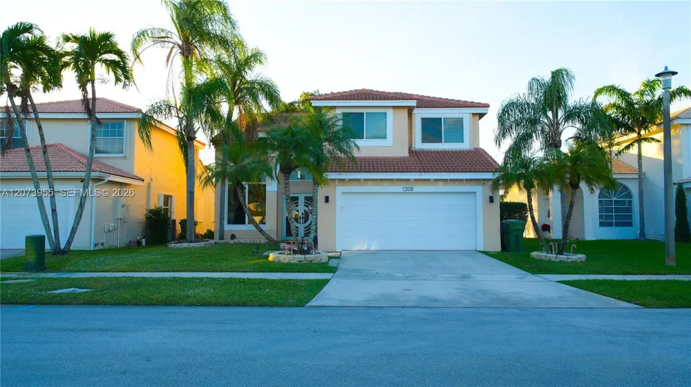1308 SW 181st Ave Pembroke Pines, FL 33029