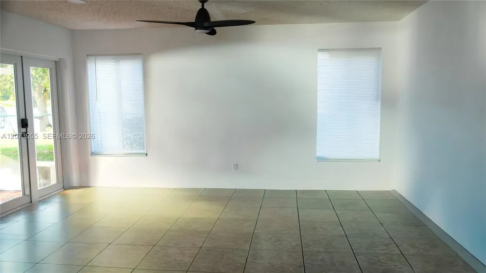 1308 SW 181st Ave Pembroke Pines, FL 33029