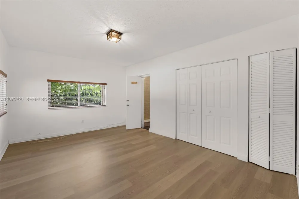 8261 SW 142nd St Palmetto Bay, FL 33158