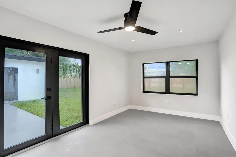 4581 NE 3RD AVENUE Oakland Park, FL 33334
