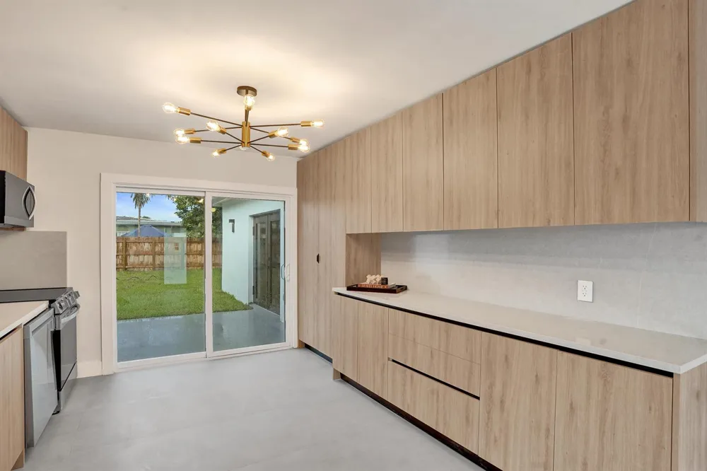 4581 NE 3RD AVENUE Oakland Park, FL 33334