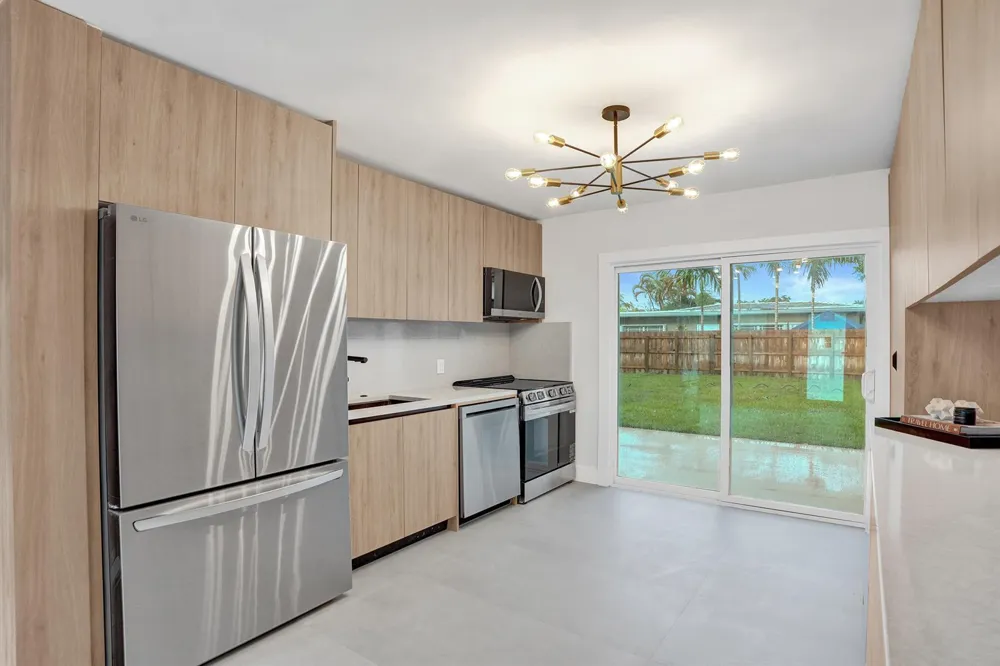 4581 NE 3RD AVENUE Oakland Park, FL 33334