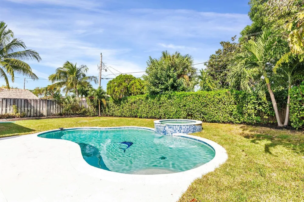 375 Leigh Road West Palm Beach, FL 33405