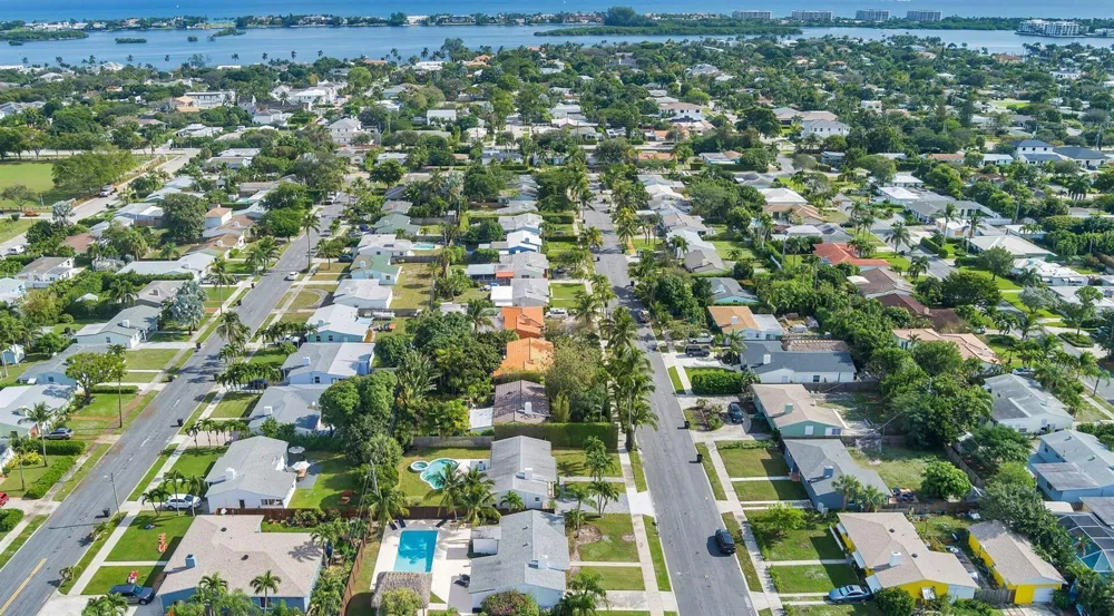 375 Leigh Road West Palm Beach, FL 33405