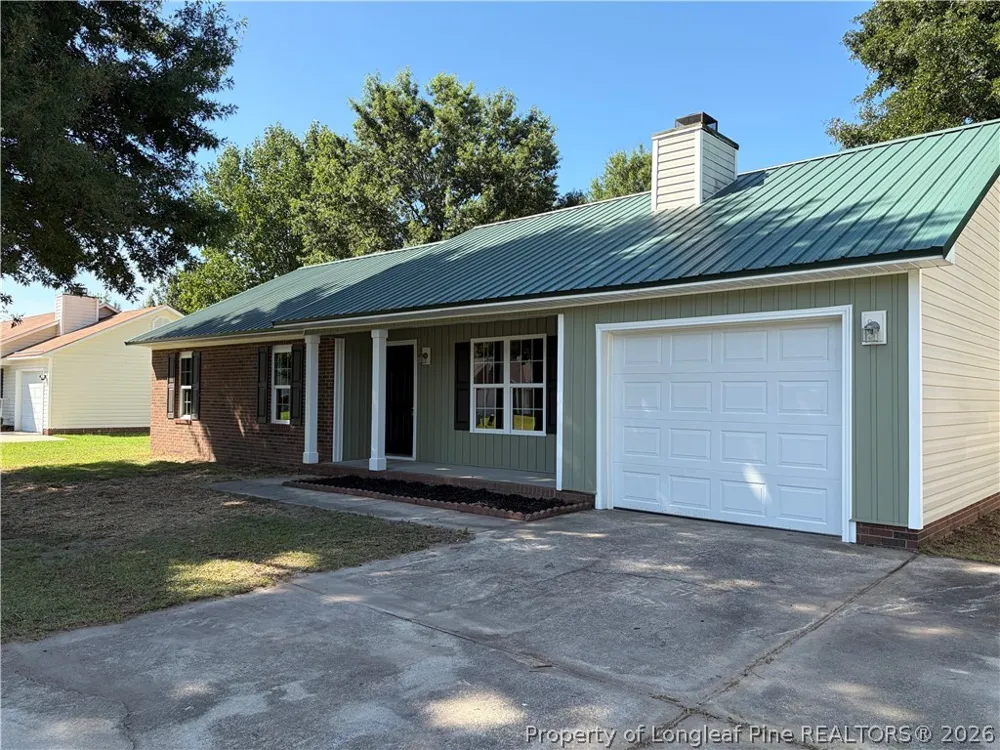401 Northwoods Drive Raeford, NC 28376