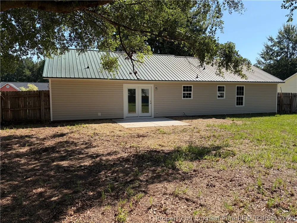 401 Northwoods Drive Raeford, NC 28376