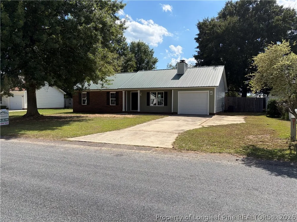 401 Northwoods Drive Raeford, NC 28376