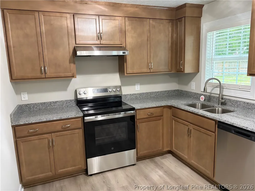 401 Northwoods Drive Raeford, NC 28376