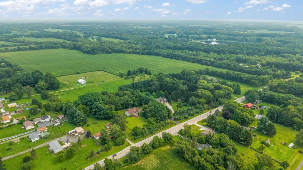 639 E Us Highway 6 Westville, IN 46391