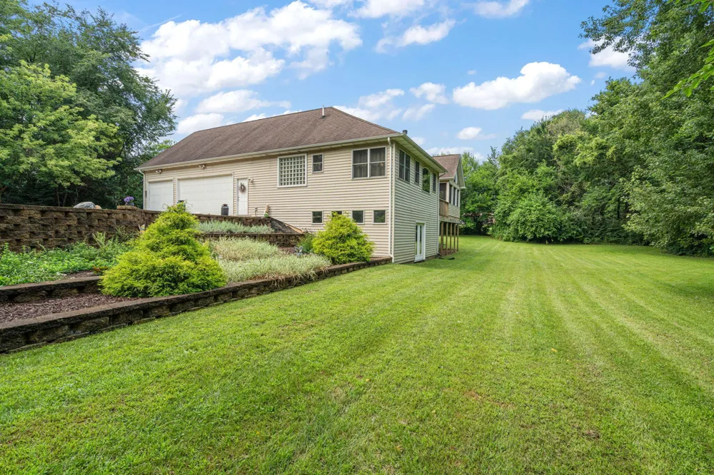 639 E Us Highway 6 Westville, IN 46391