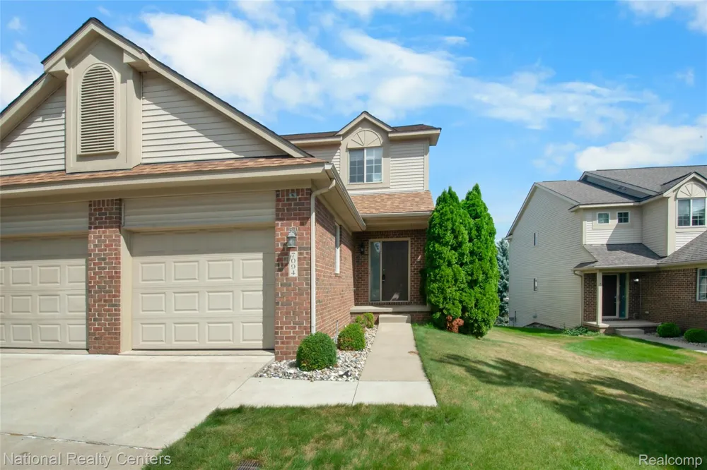 7094 Magnolia Lane Waterford Charter Township, MI 48327