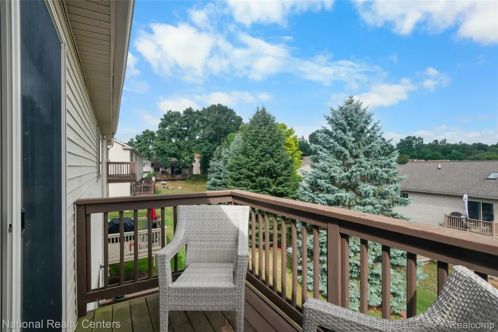 7094 Magnolia Lane Waterford Charter Township, MI 48327