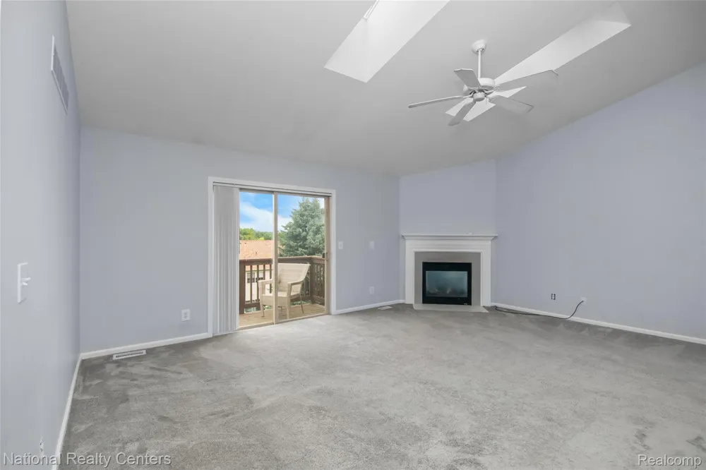 7094 Magnolia Lane Waterford Charter Township, MI 48327