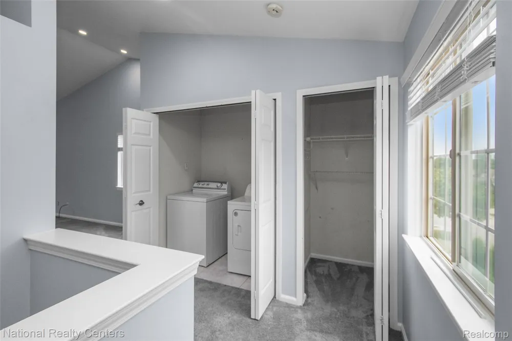 7094 Magnolia Lane Waterford Charter Township, MI 48327