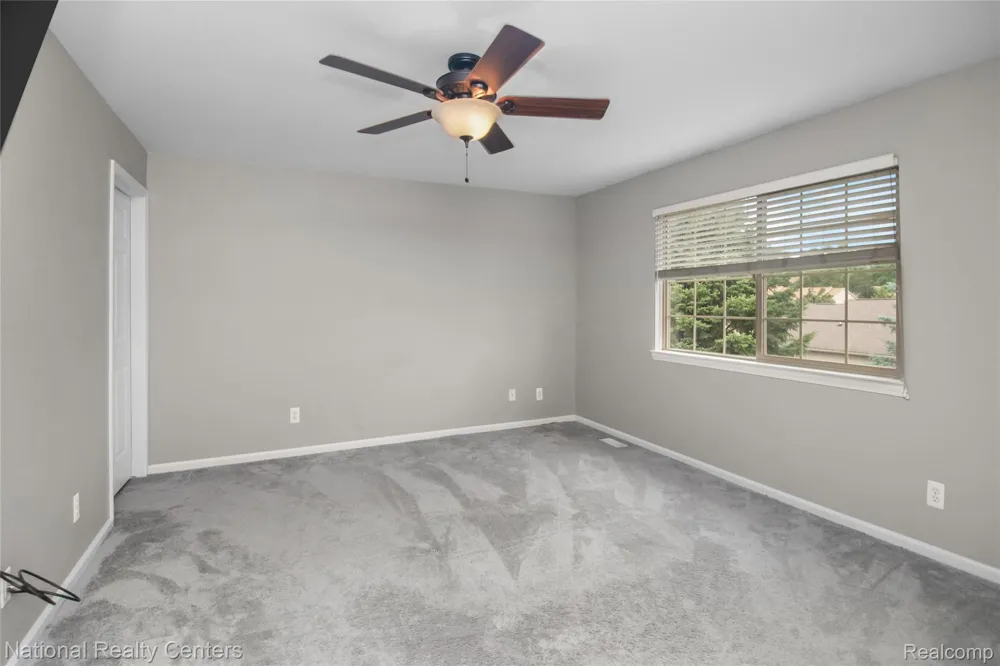 7094 Magnolia Lane Waterford Charter Township, MI 48327