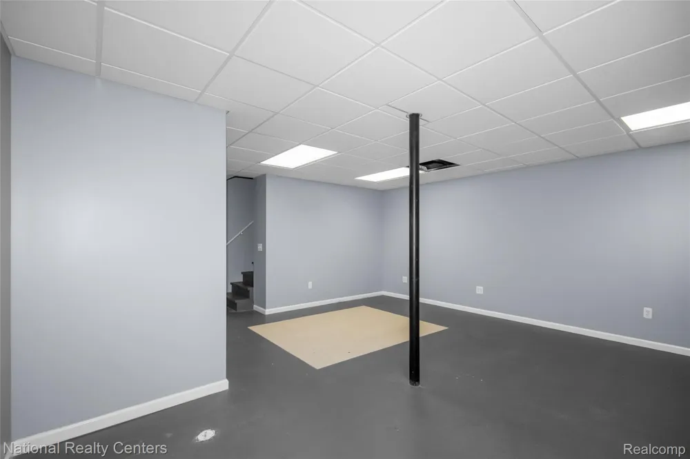 7094 Magnolia Lane Waterford Charter Township, MI 48327