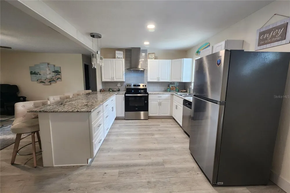 2871 W ALBATROSS ROAD Avon Park, FL 33825