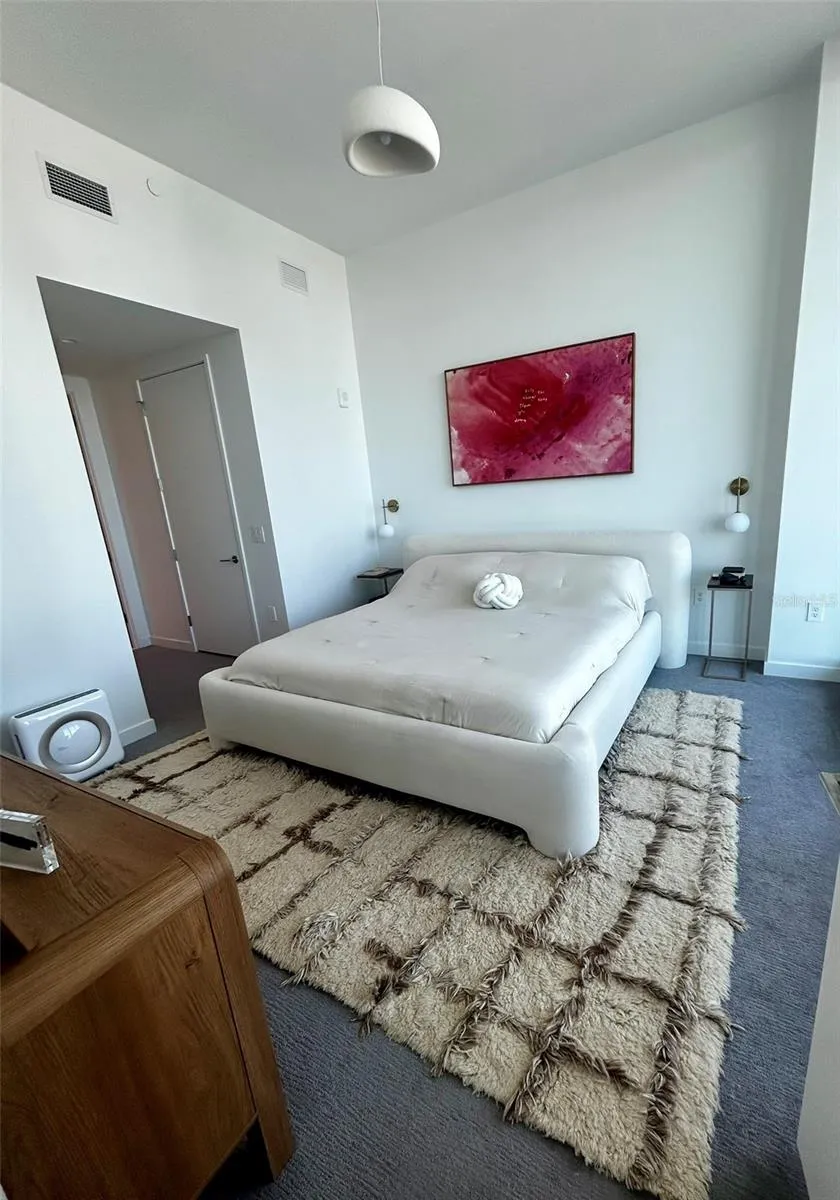 400 CENTRAL AVENUE #1904 St Petersburg, FL 33701