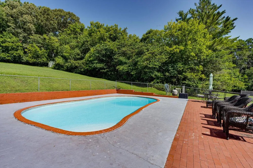 60 Shamrock Drive Ringgold, GA 30736