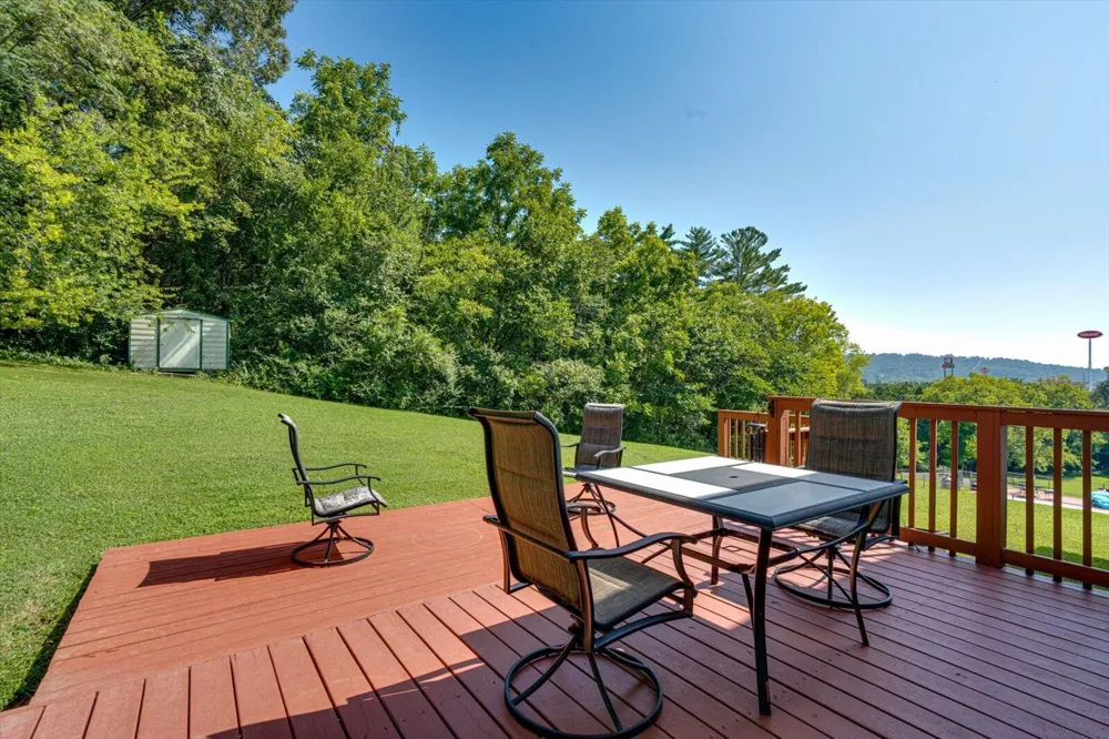 60 Shamrock Drive Ringgold, GA 30736