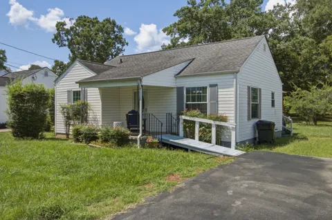 602 Forrest Road