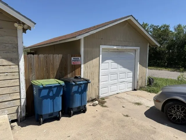 1113 E Steiner Street Beeville, TX 78102