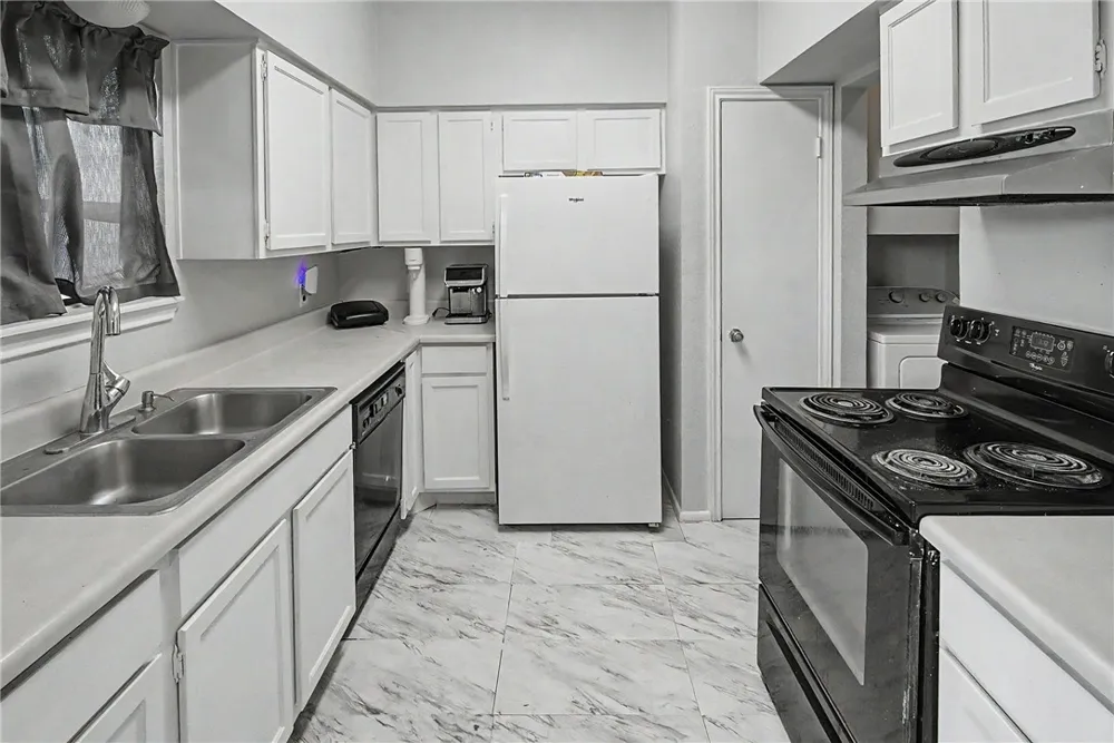 2916 Saint Joseph Street #A Corpus Christi, TX 78418