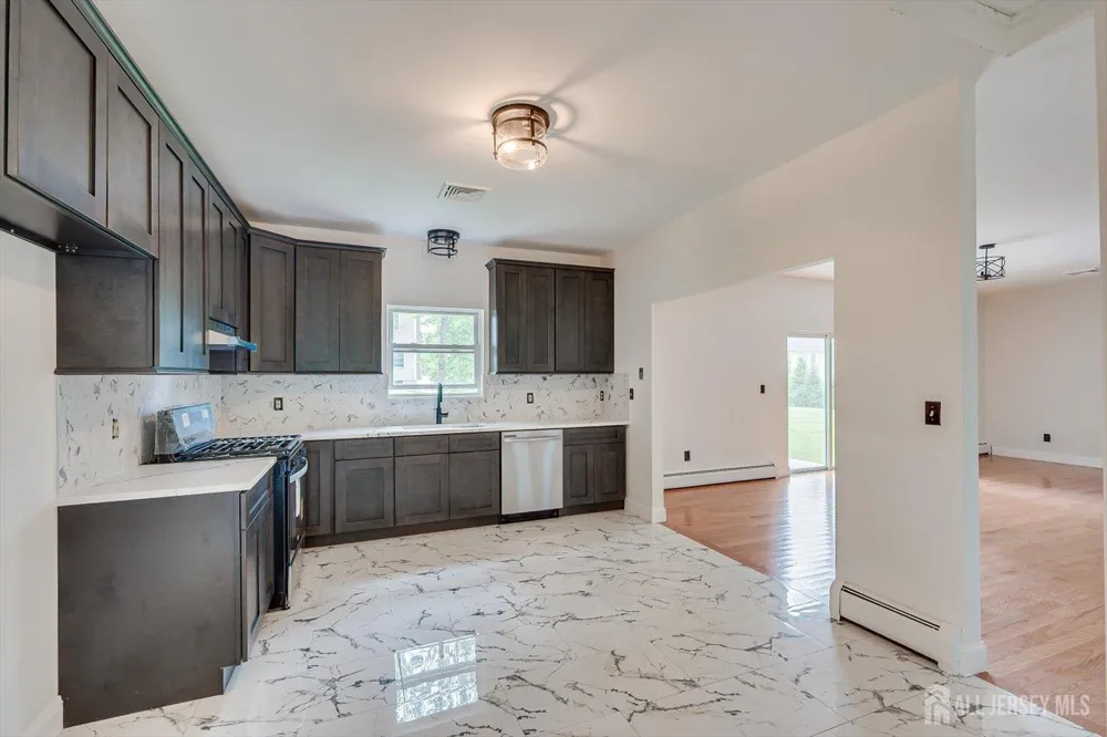 120 Codington Avenue Franklin Twsp, NJ 08873