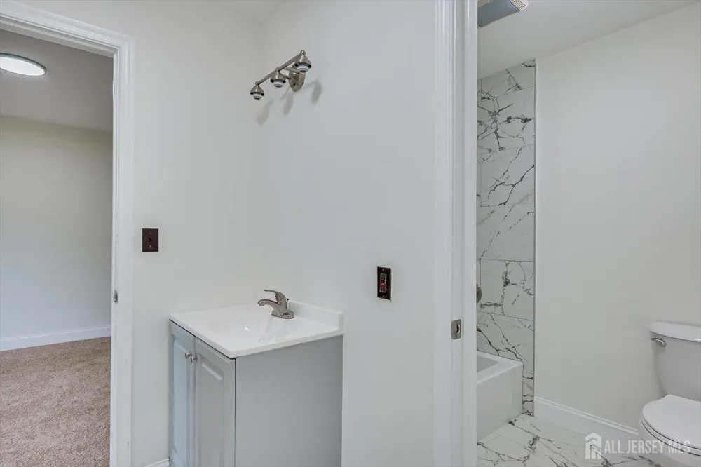 120 Codington Avenue Franklin Twsp, NJ 08873