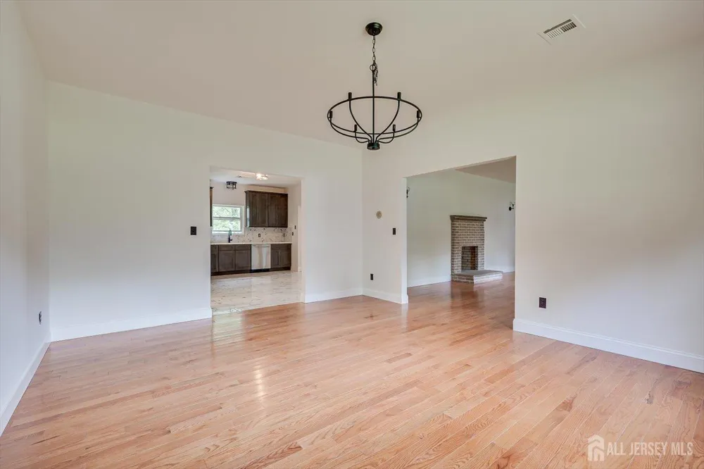 120 Codington Avenue Franklin Twsp, NJ 08873