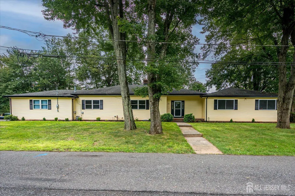 120 Codington Avenue Franklin Twsp, NJ 08873