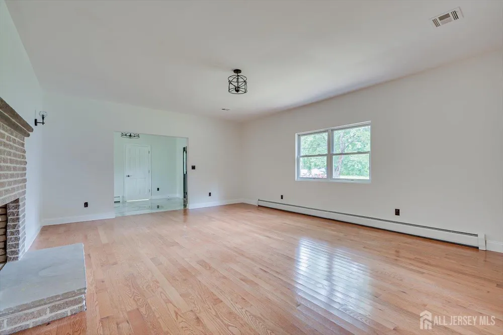 120 Codington Avenue Franklin Twsp, NJ 08873