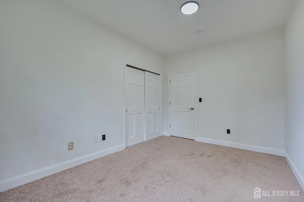 120 Codington Avenue Franklin Twsp, NJ 08873