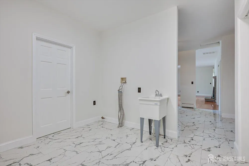 120 Codington Avenue Franklin Twsp, NJ 08873