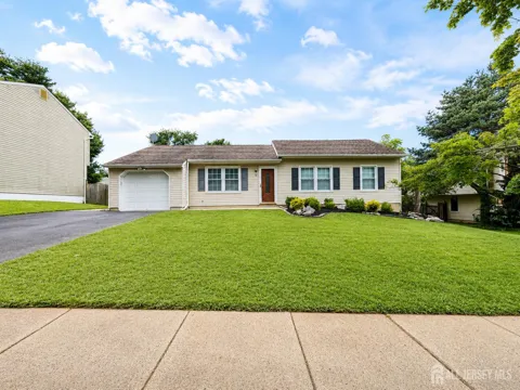 3 Netherwood Circle