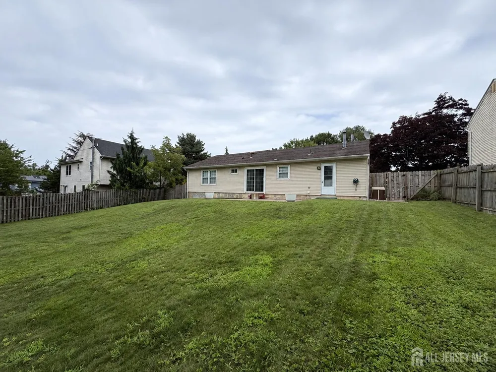3 Netherwood Circle Edison, NJ 08820