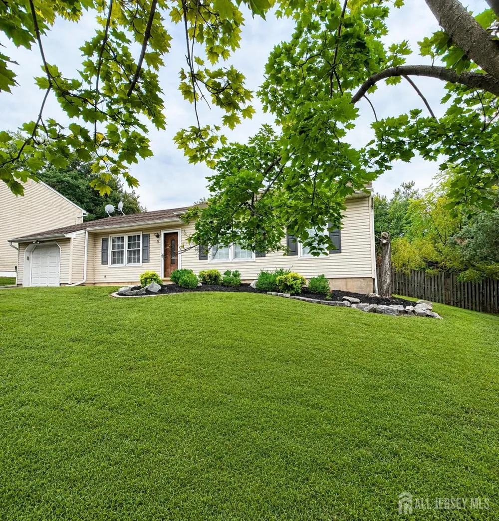 3 Netherwood Circle Edison, NJ 08820